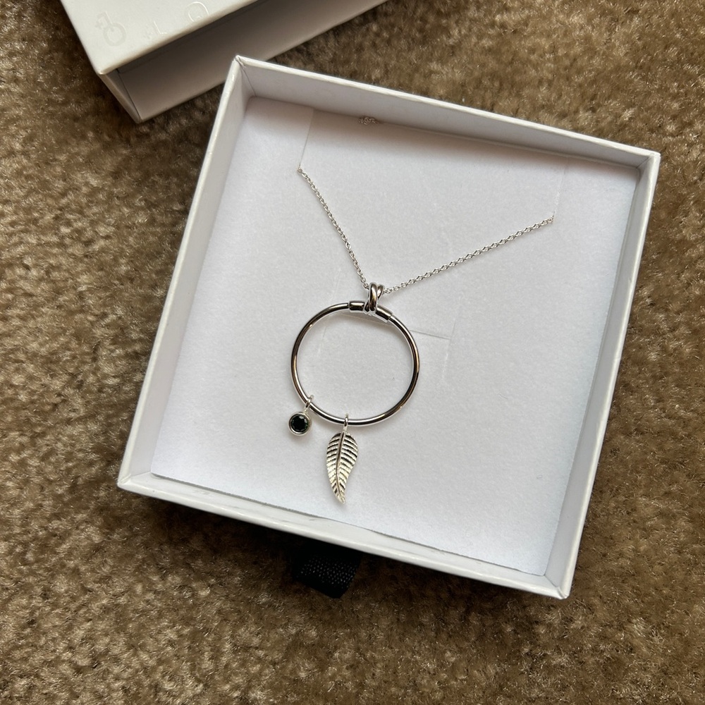 Oak and Luna silver necklace feather